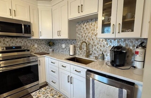 North End Condo | This immaculately maintained and affordable, second floor condo is on a beach block, steps away from the boardwalk