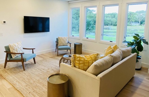 West Ashley Cottage | This is a large and very private, newly built carriage house with Marsh Views!