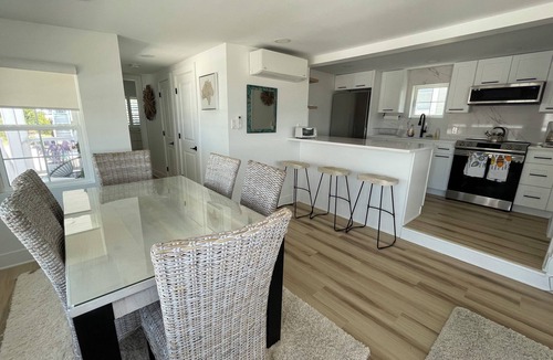 Goshen House | This spectacular home marries BEACHfront and BAYfront!