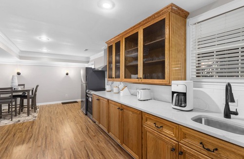 Roswell House | This unit is unavailable -New and Stylish Large Modern Luxury Terrace in Roswell