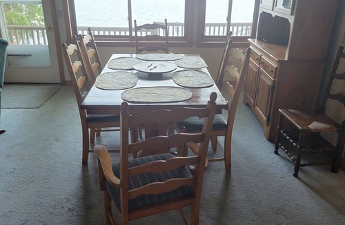 Moriah Center Cottage | Thisldu for Your Summer Vacation! Private Dock!