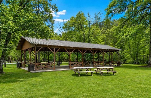 Ellijay Villa | Three Bedroom A Frame