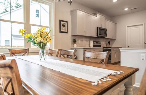 Aberdeen House | Three bedroom in United States of America, Aberdeen