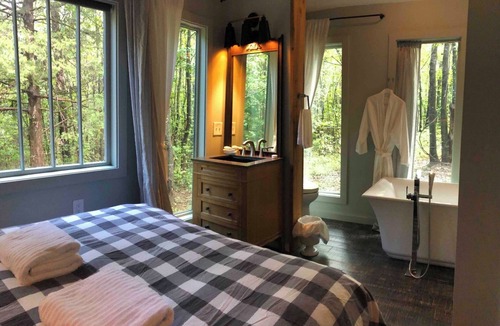 Lafayette Bed & Breakfast | Three Private Cottages at Shoofly Farm with Heat/AC, fitness room, WiFi