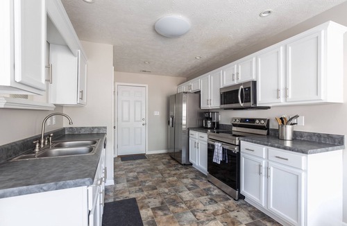East Fayetteville House | Timber Ridge Guest House - Quiet & Convenient