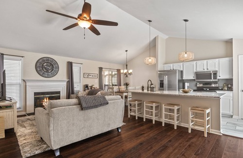 Northeast Raleigh House | Time To Relax in Raleigh