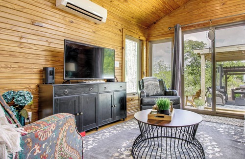 Rogersville Cabin | Tiny Cabin Getaway in the Tennessee River Valley
