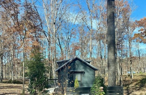 Tracy City House | Tiny House, Big Relaxation- Lakeside Tiny Home in Tracy City, TN.