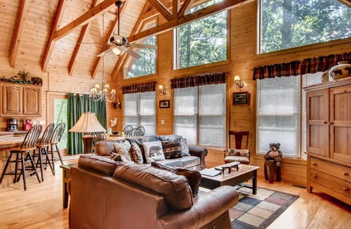 Wears Valley House | Tomahawk Lodge