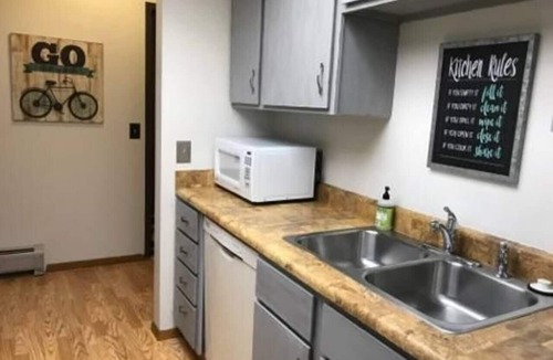 Sioux Falls Apartment | Tomar Park Apt 2 - KP101APT2