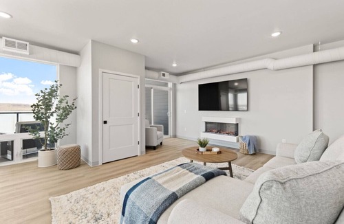 Lake City Condo | Top floor end unit with covered porch overlooking Lake Pepin - Unit 301
