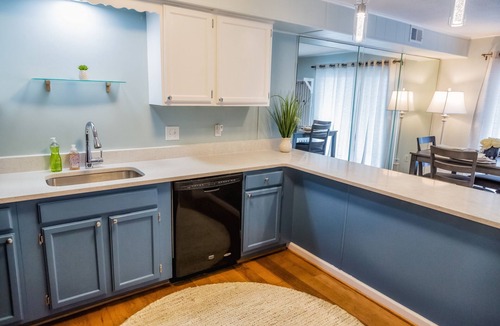 Midtown Ocean City Condo | Top Rated! Beautifully Updated Bayside Condo with Pool!