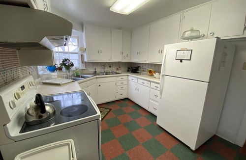 Coon Rapids House | Toshiama Room in the Historic Garst Farmhouse at Whiterock Conservancy