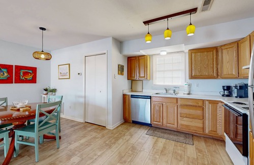 Dewey Beach Condo | Town of Dewey Beach condo with balcony ocean view, central A/C, & W/D - dogs OK