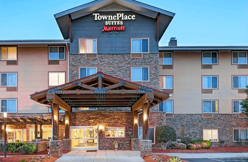 Terry Sanford Hotel | TownePlace Suites Fayetteville Cross Creek