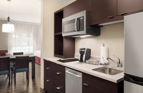 Dubuque Hotel | TownePlace Suites by Marriott Dubuque Downtown