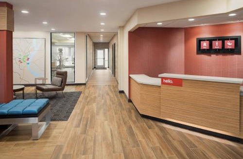 Dubuque Hotel | TownePlace Suites by Marriott Dubuque Downtown