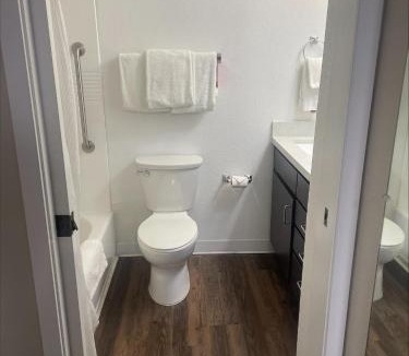 Greenwich Hotel | TownePlace Suites Wichita East