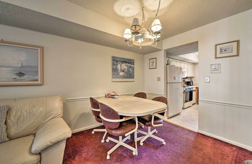 Diamond Beach House | Townhome w/Balcony < 1 Mi to Wildwood Crest BCH!