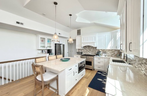 Sea Isle City House | Townhouse close to all dining and entertaining downtown Sea Isle has to offer