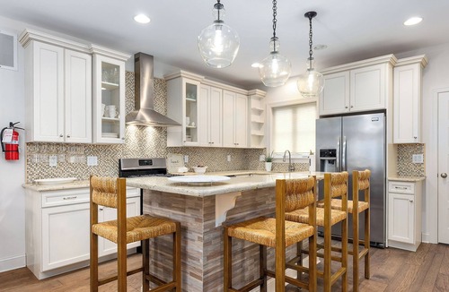 Goshen House | Townhouse with Water View