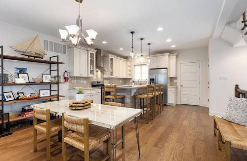 Goshen House | Townhouse with Water View