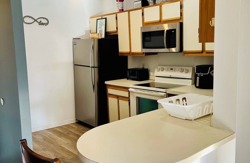 Downtown Wilmington Condo | Tranquil 2-bedroom condo with AC in charming Wilmington