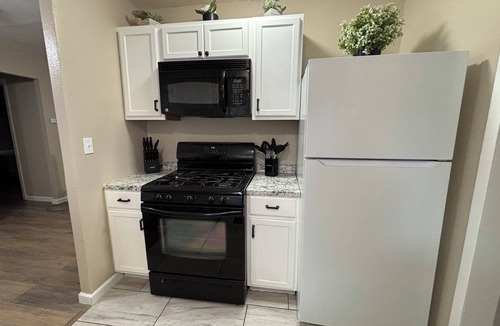 Scott City House | Tranquil 2-bedroom house in a great location in Scott City