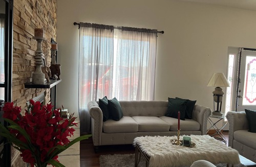 Burbank House | Tranquil Country Home King+Queen/Pet Friendly- Near Ponca State Park