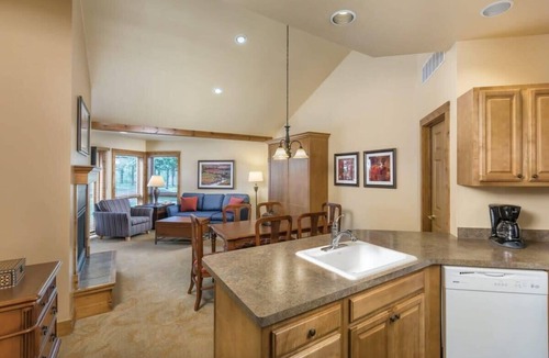 Hanover Condo | Tranquil Retreat: Cozy 1BR Suite @ Wyndham Galena