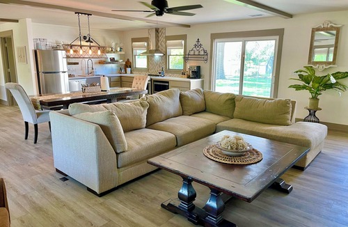 West Shore House | Tranquil, upscale house tucked in the woods near Perry Lake, Kansas.