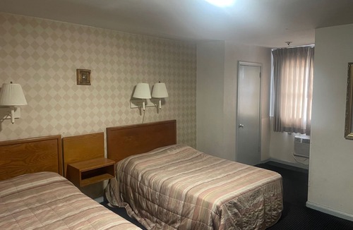 Huntington Hotel | Traveler's Motel