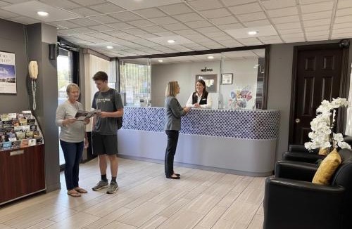 Elizabeth City Hotel | Travelers Inn Elizabeth City