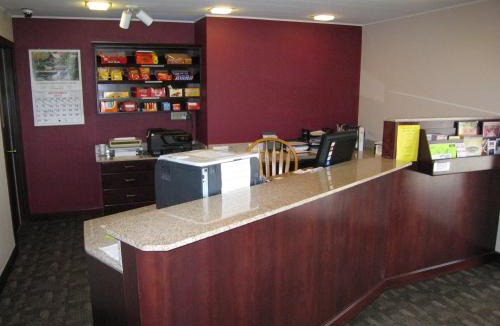 Marshall Hotel | Travelers Lodge Marshall
