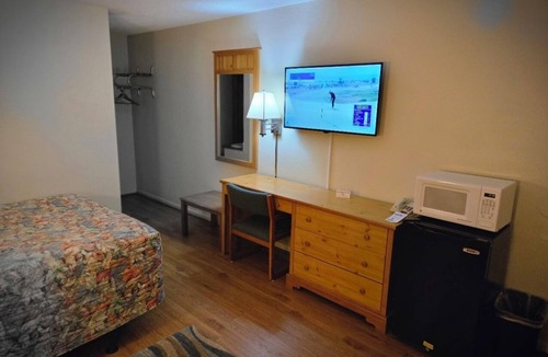 Marshall Hotel | Travelers Lodge Motel Marshall