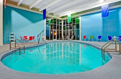 Iowa City Hotel | Travelodge by Wyndham Iowa City