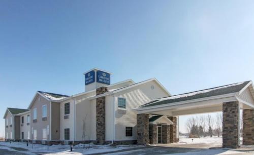 Steele Hotel | Travelodge by Wyndham Steele