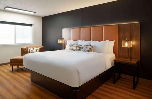 Pinnacles Entrance Badlands Hotel | Travelodge by Wyndham Wall