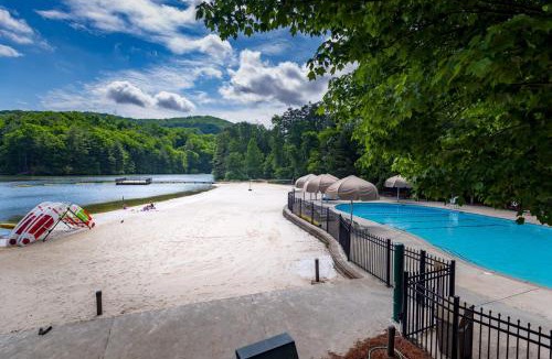 Big Canoe House | Treetop Tranquility in Big Canoe