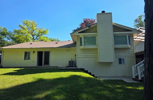 Plato Center House | Tremendous 2-bedroom house