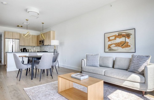 Jersey City Apartment | Trendy Jersey City 2BR w/W/D, Roof & Gym, nr Path, by Blueground