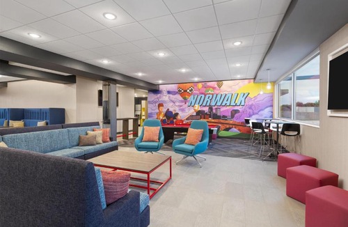 Norwalk Hotel | Tru By Hilton Norwalk Des Moines