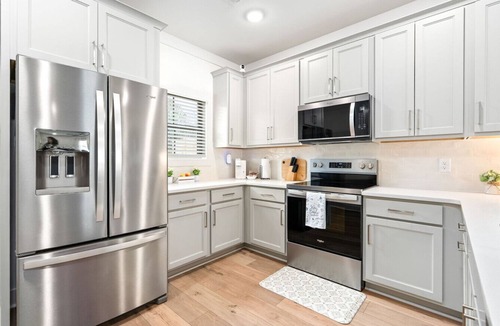 Auburn Villa | TTH-1.5mi to Stadium/Neville Arena,Parking,K&Q plus sofa bed, I-85 access, Buccees