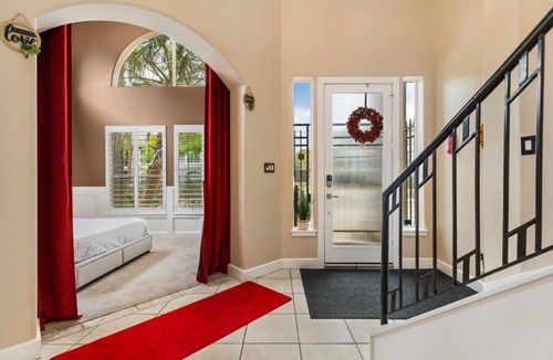 Uptown Villa | TUSCAN VILLA