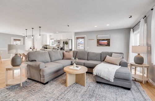 Brooklyn Center House | Twin Cities Retreat - Hot tub, Pool, Games and more