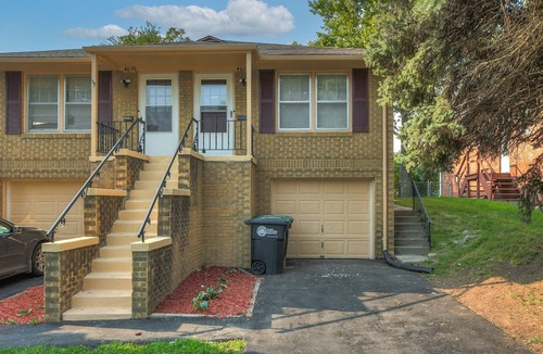 Dundee-Happy Hollow Historic District House | Two bedroom townhouse, minutes from the UNMC