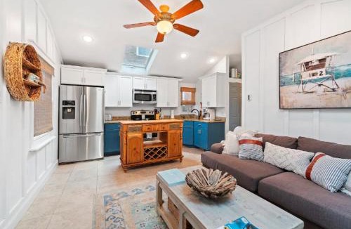 Margate City House | Two Cottages with Patios - Close to Beach
