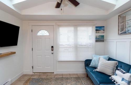 Margate City House | Two Cottages with Patios - Close to Beach