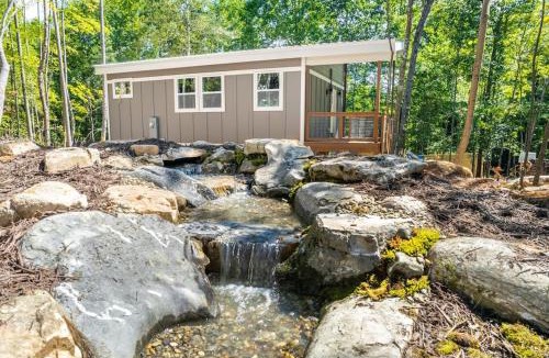 Bynum House | Two Tree Houses - Beehive & H20