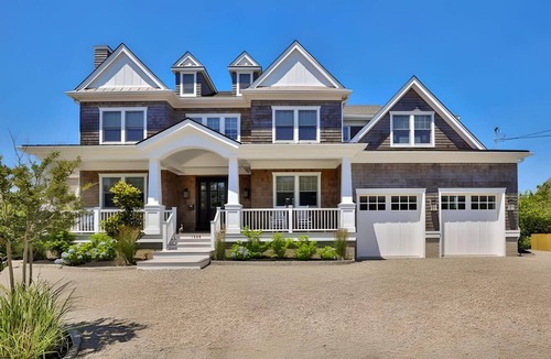 Mantoloking House | Ultra High End rental with pool and close to beach Reduced rated for 2026.